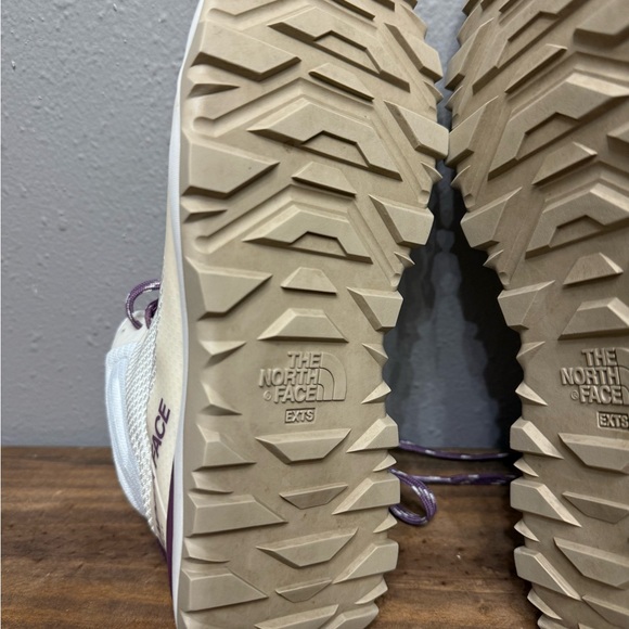 North Face Activist Mid Futurelight Boots Shoes Women’s 9 Good condition - Picture 12 of 16